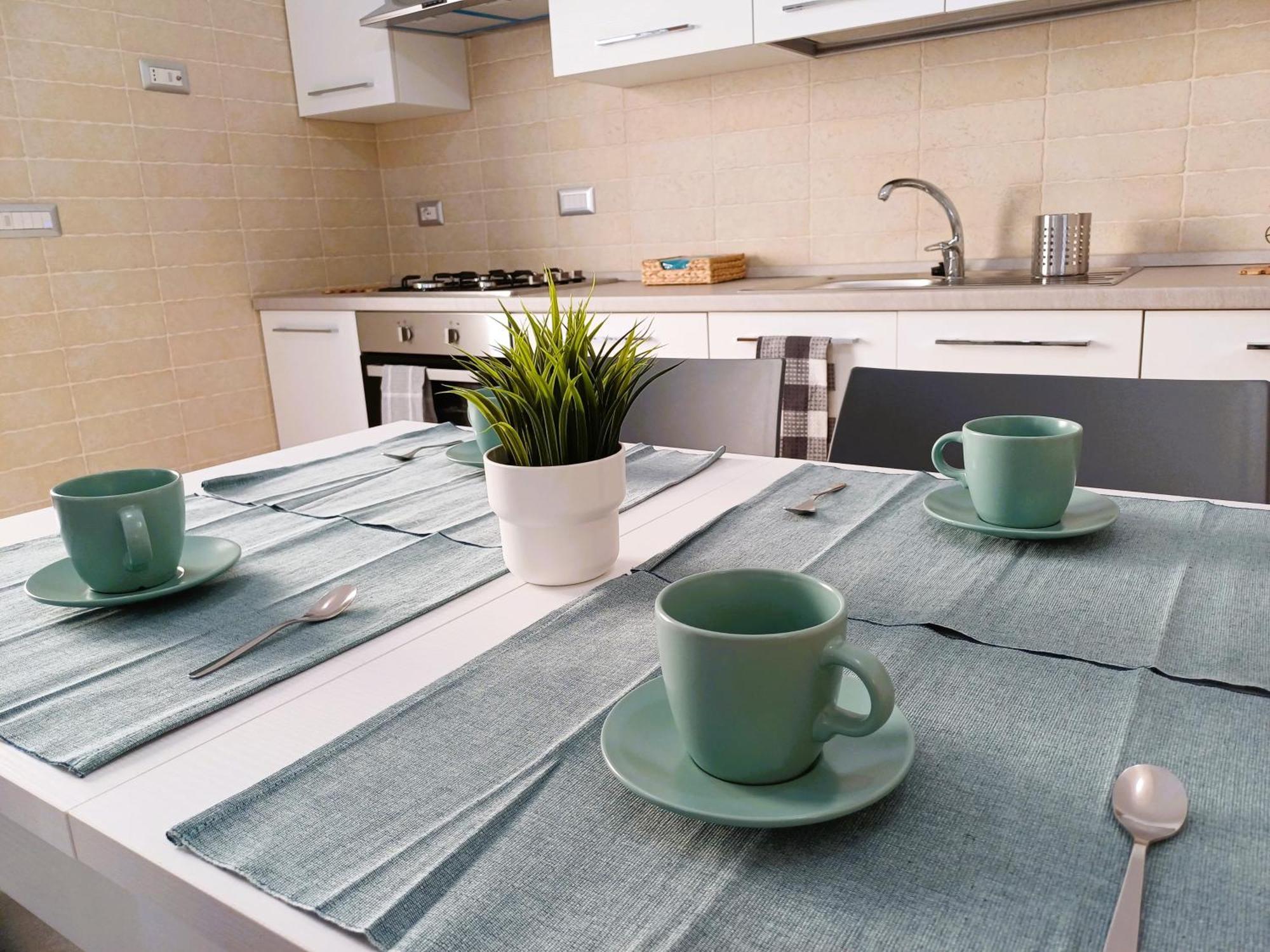 Station House Apartment *